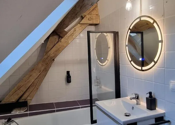 2 Pièces, 1 Appartement